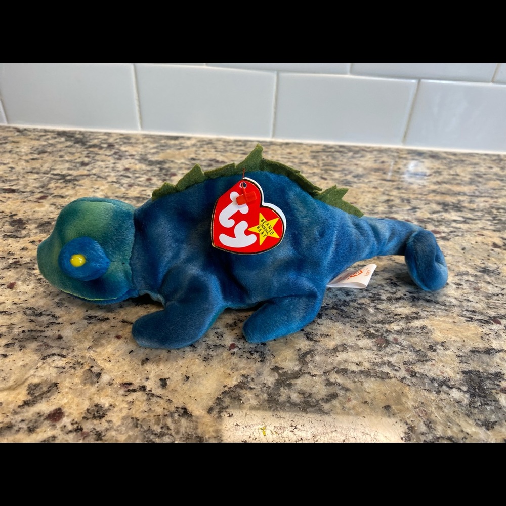 1997 TY INC. Beanie Babies Iggy the Chameleon. RARE with TAG ERRORS